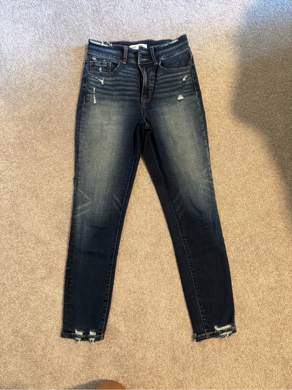 BKE Women’s Skinny Jeans in Dark Blue with Subtle Distressing